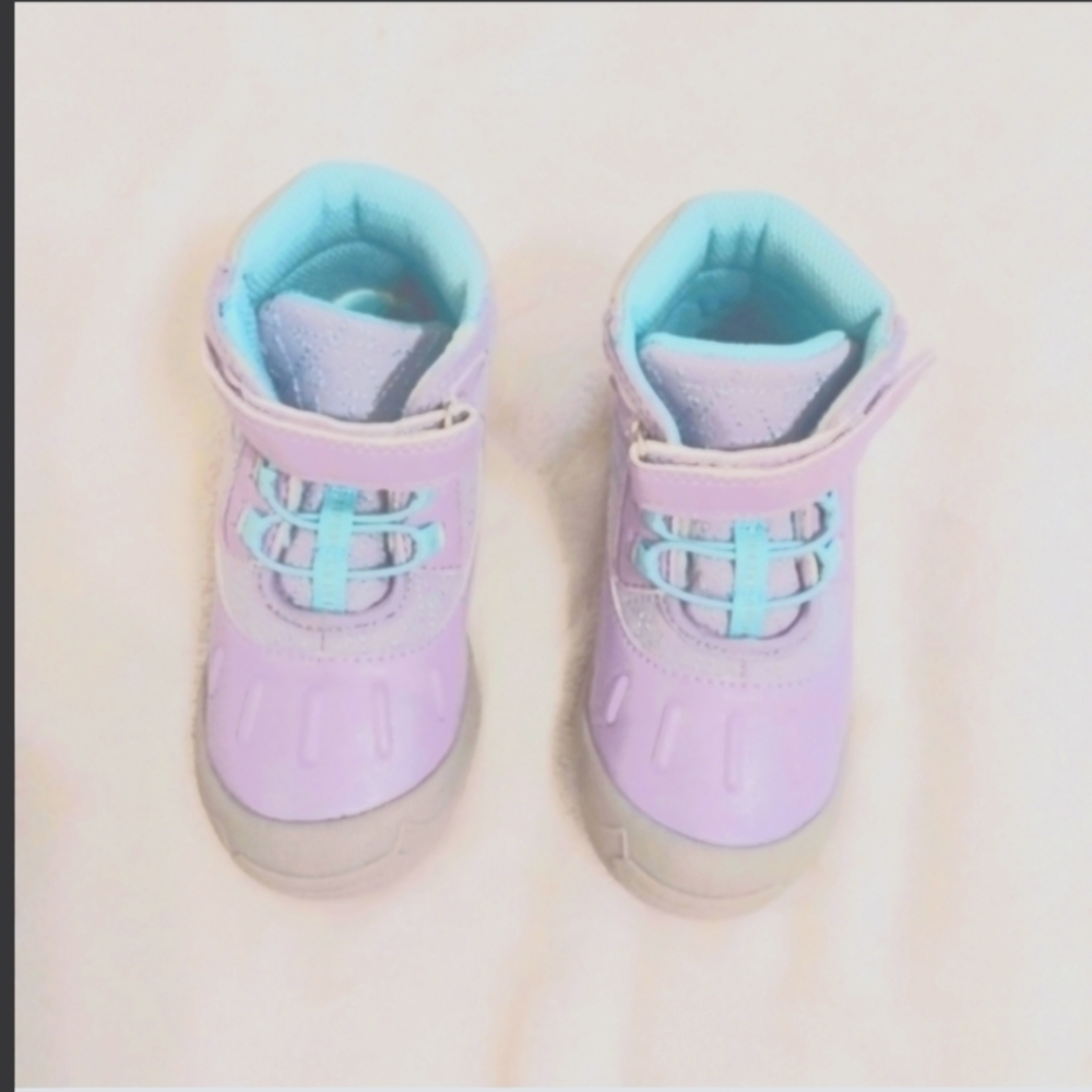 Brand New Stride rite Nebraska 2.0  toddler boots size 9